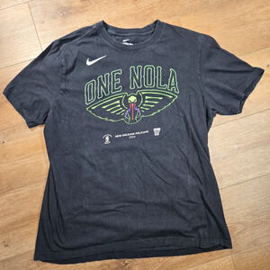 Nike Pelicans One Nola Mardi Gras Shirt Womens L Black NBA Graphic Streetwear